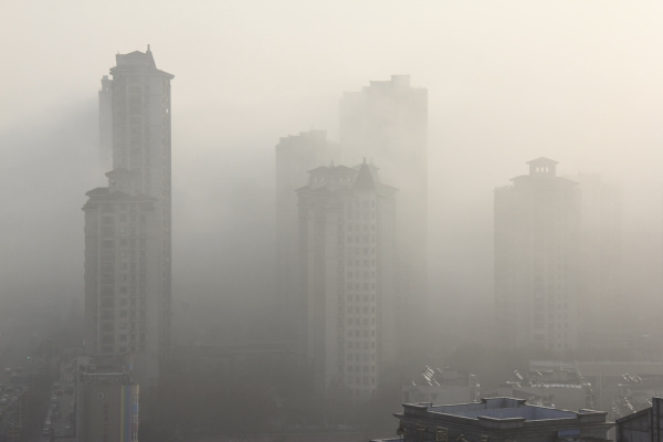 恒冠儀表提示您國內(nèi)多地區(qū)出現(xiàn)十面“霾”伏  那么新型儀表何時崛起？